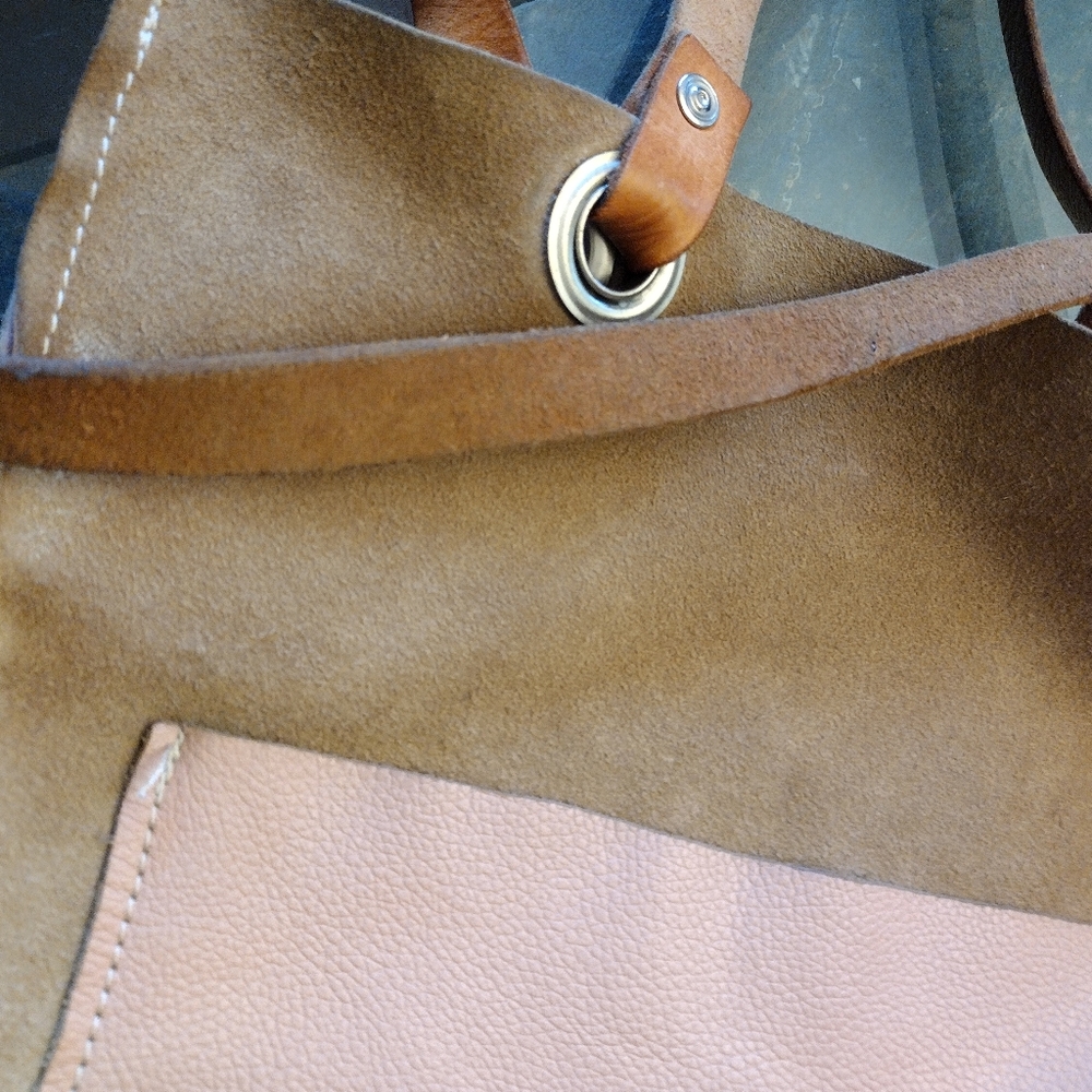 Leather Salmon Pink Purse - Tote handbag with metal hardware - Picture 9 of 14
